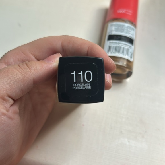 2 Pack of foundation - Picture 3 of 4